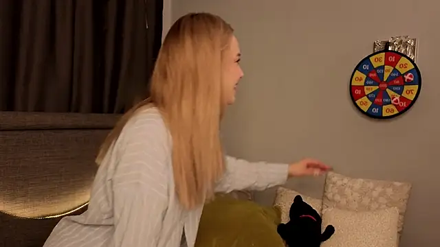 KristleKirst online show from 02-07-26, 10:01