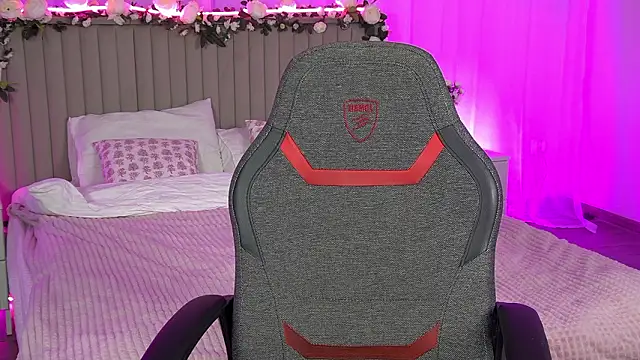 RickiOwens online show from 01-14-26, 07:01