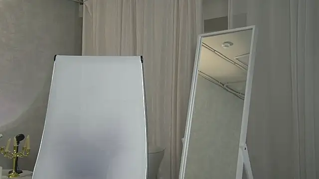 RickiOwens online show from 12-17-25, 07:13