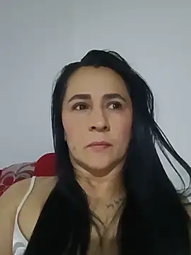 Snapshot of Sex_Annie chatting on 06-02-26, 04:45 Sex Annie online show from 06-02-26, 04:45