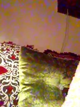 Snapshot of fati35flou chatting on 12-22-25, 04:29 fati35flou online show from 12-22-25, 04:29