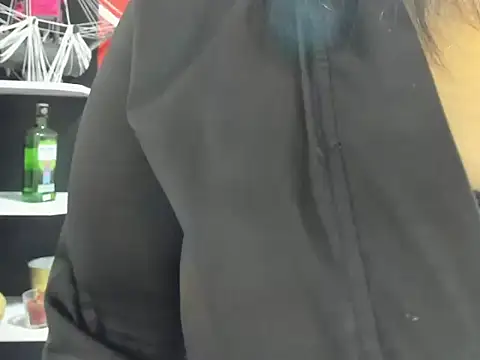 Snapshot of Naomy_noa chatting on 11-18-25, 07:39 Naomy noa online show from 11-18-25, 07:39