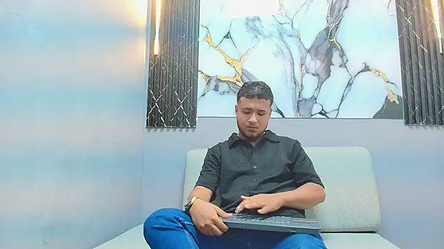 Snapshot of PAUL_GLENN1 chatting on 11-17-25, 09:19 PAUL GLENN1 online show from 11-17-25, 09:19