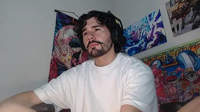 LuciferSantoryu online show from 04-11-26, 06:32