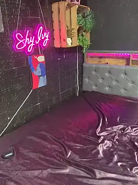 Shy-Ivy online show from 03-07-26, 10:15