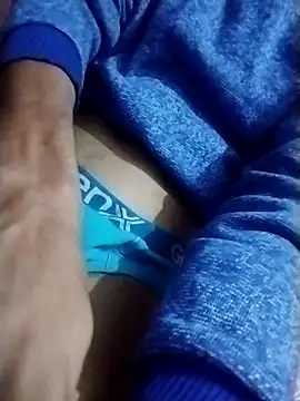 Snapshot of skinnyjohnyindian chatting on 11-18-25, 08:12 skinnyjohnyindian online show from 11-18-25, 08:12