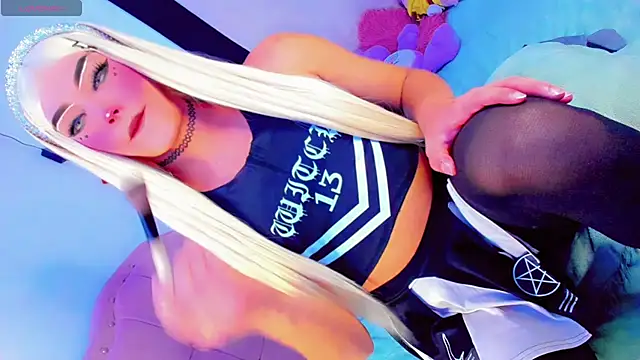 Shiaki 04 online show from 06-13-26, 04:43