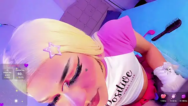 Shiaki 04 online show from 02-12-26, 10:53