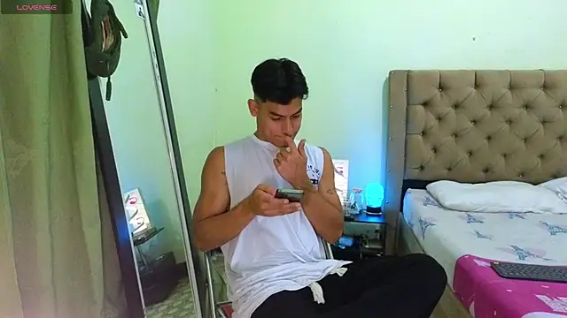 blorelopez online show from 02-05-26, 01:12