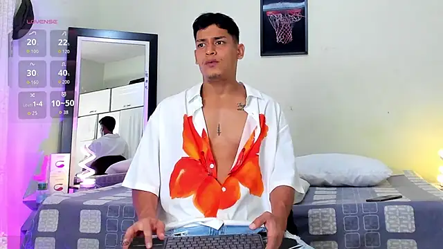 Snapshot of blorelopez chatting on 04-29-26, 07:31 blorelopez online show from 04-29-26, 07:31