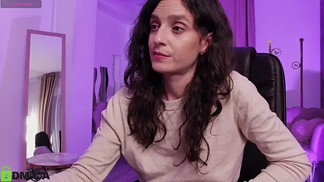 AnnaHarperX online show from 10-22-25, 05:01