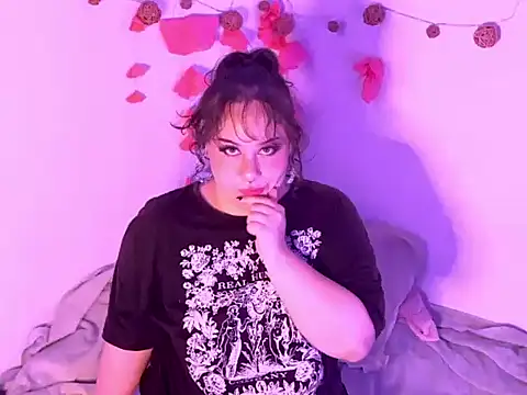 Snapshot of kathleenCosmicVice chatting on 06-05-26, 11:54 kathleenCosmicVice online show from 06-05-26, 11:54