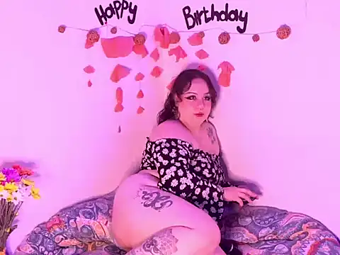 Snapshot of kathleenCosmicVice chatting on 06-20-26, 01:43 kathleenCosmicVice online show from 06-20-26, 01:43