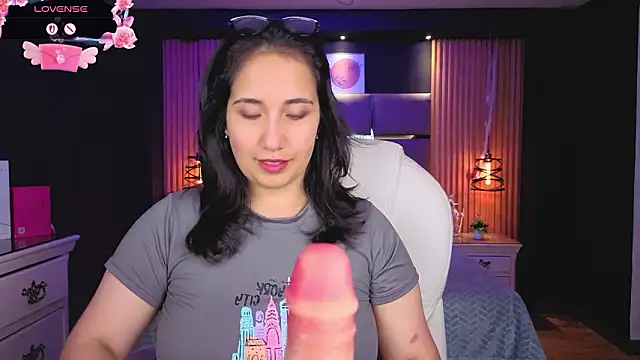 Lauroberts7 online show from 02-16-26, 07:34