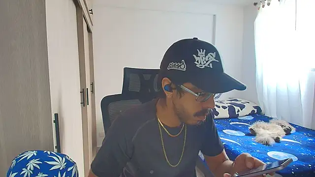 naitt  online show from 11-29-25, 06:19