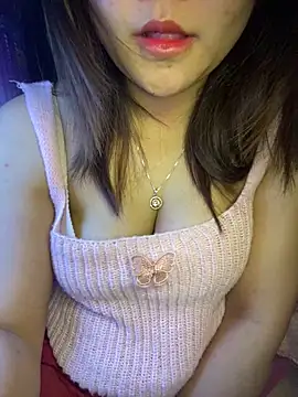 Snapshot of Sunset-yll chatting on 02-15-26, 05:34 Sunset-yll online show from 02-15-26, 05:34