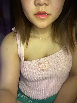 Snapshot of Sunset-yll chatting on 02-14-26, 10:21 Sunset-yll online show from 02-14-26, 10:21