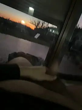 Locotre22 online show from 12-18-25, 05:12