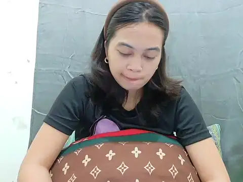 Ursexyasianskinny online show from 04-03-26, 07:59