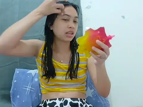 Ursexyasianskinny online show from 12-22-25, 05:18