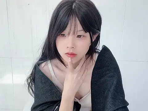 bunny-- online show from 11-28-25, 04:45