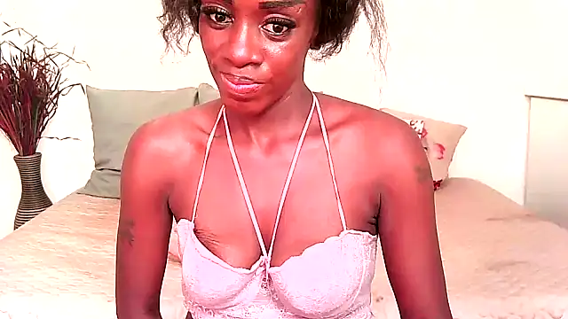 BrunetteNaomi8 online show from 03-09-26, 12:09