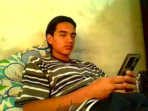 Snapshot of teoo_11 chatting on 02-08-26, 06:27 teoo 11 online show from 02-08-26, 06:27