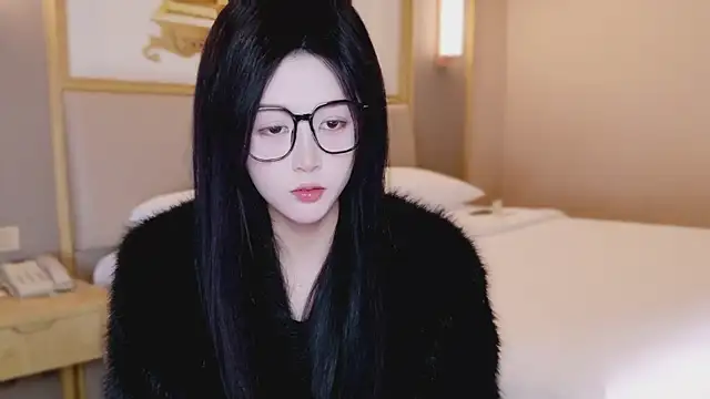 Snapshot of xiaobaobei11 chatting on 01-12-26, 12:34 xiaobaobei11 online show from 01-12-26, 12:34