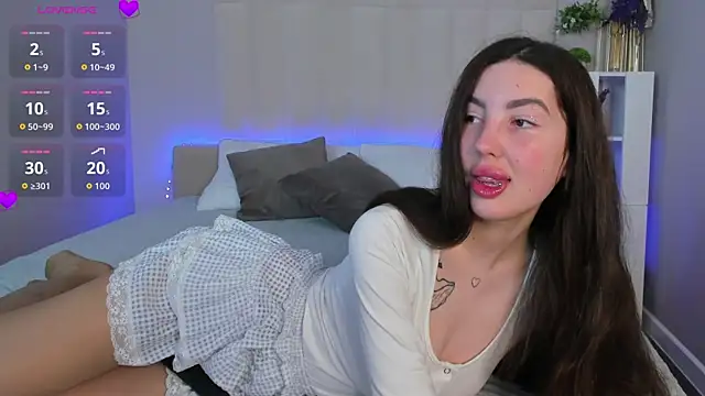 LiraRevery online show from 04-13-26, 11:09