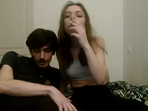 Snapshot of DuoDesir1 chatting on 02-22-26, 12:24 DuoDesir1 online show from 02-22-26, 12:24