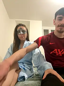 Snapshot of DuoDesir1 chatting on 11-24-25, 08:42 DuoDesir1 online show from 11-24-25, 08:42