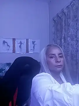 LaReineCleo online show from 06-30-26, 10:37