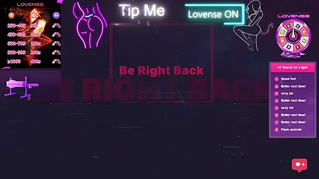 Snapshot of LaReineCleo chatting on 02-27-26, 08:14 LaReineCleo online show from 02-27-26, 08:14