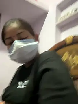 Snapshot of cutestpearl chatting on 11-19-25, 06:13 cutestpearl online show from 11-19-25, 06:13