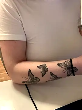 Snapshot of Ghostbaby02 chatting on 12-18-25, 01:48 Ghostbaby02 online show from 12-18-25, 01:48