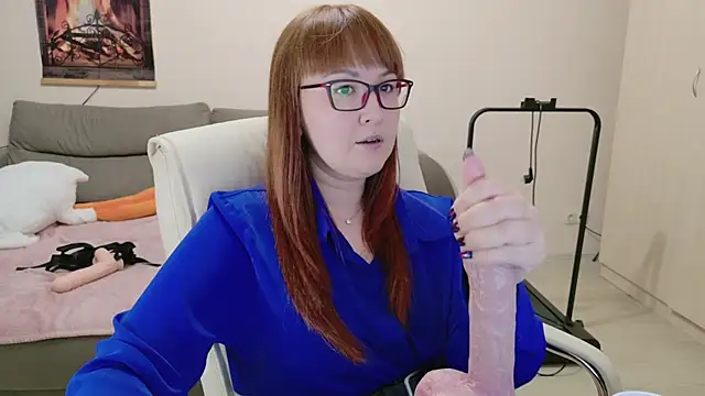 Snapshot of Foxy-lady chatting on 10-19-25, 08:44 Foxy-lady online show from 10-19-25, 08:44