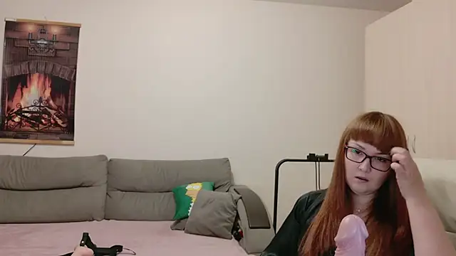 Snapshot of Foxy-lady chatting on 10-20-25, 05:24 Foxy-lady online show from 10-20-25, 05:24