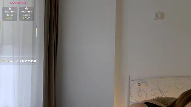 NicoletteBean online show from 04-07-26, 06:37