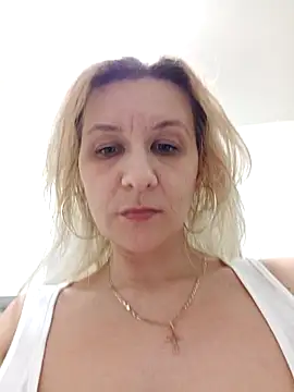 Snapshot of KaylinJan chatting on 02-01-26, 08:07 KaylinJan online show from 02-01-26, 08:07