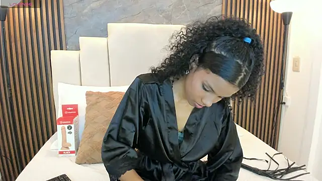 catiusca reyes 03 online show from 12-02-25, 01:24