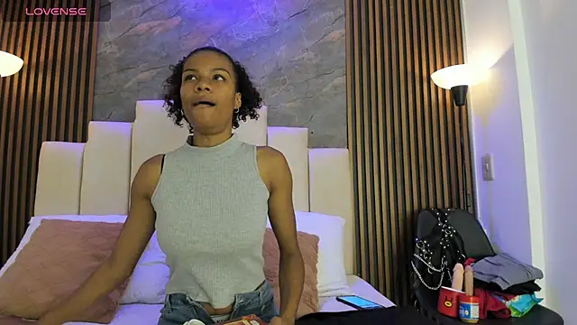 catiusca reyes 03 online show from 04-10-26, 02:57