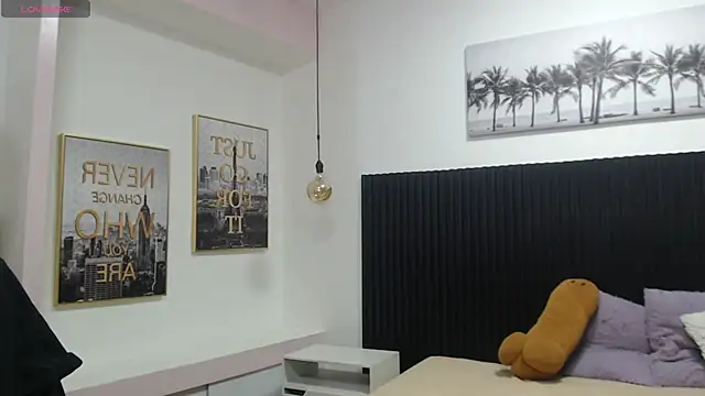 DraxBlade09 online show from 12-18-25, 08:12