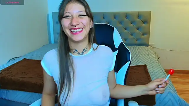 Lenna  black online show from 12-14-25, 09:53