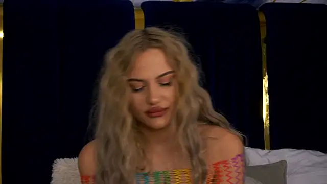 Chloe GraceeX online show from 12-17-25, 10:15