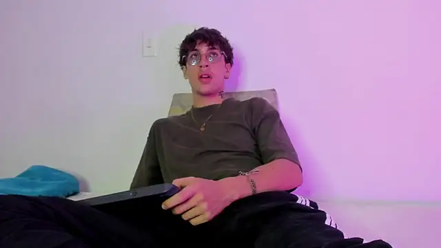 Snapshot of Dio__morningstar chatting on 02-09-26, 08:29 Dio morningstar online show from 02-09-26, 08:29