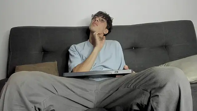 Snapshot of Dio__morningstar chatting on 01-18-26, 08:01 Dio morningstar online show from 01-18-26, 08:01