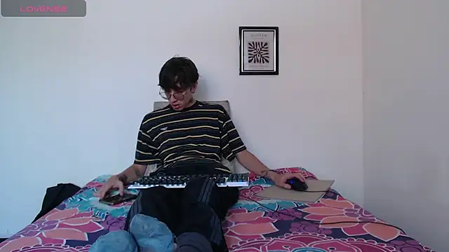 Snapshot of Dio__morningstar chatting on 03-02-26, 02:13 Dio morningstar online show from 03-02-26, 02:13