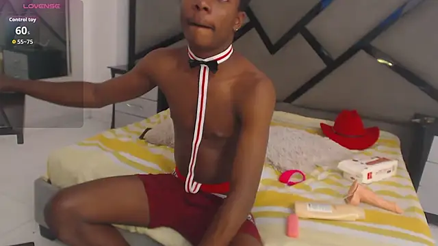 NoahJhonson69 online show from 12-05-25, 07:12