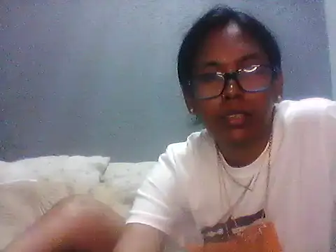 TiaBlaze online show from 11-30-25, 09:04