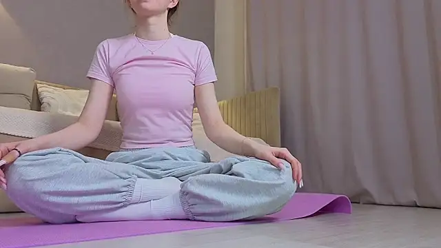 JaymieLarkey online show from 01-05-26, 05:27